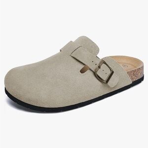 ❌SOLD Women’s Beige Suede Boston Clogs